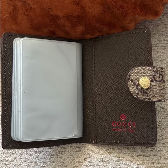 *Fashion Beige Monogram Card Holder with Red and Green Accent - Picture 6 of 11